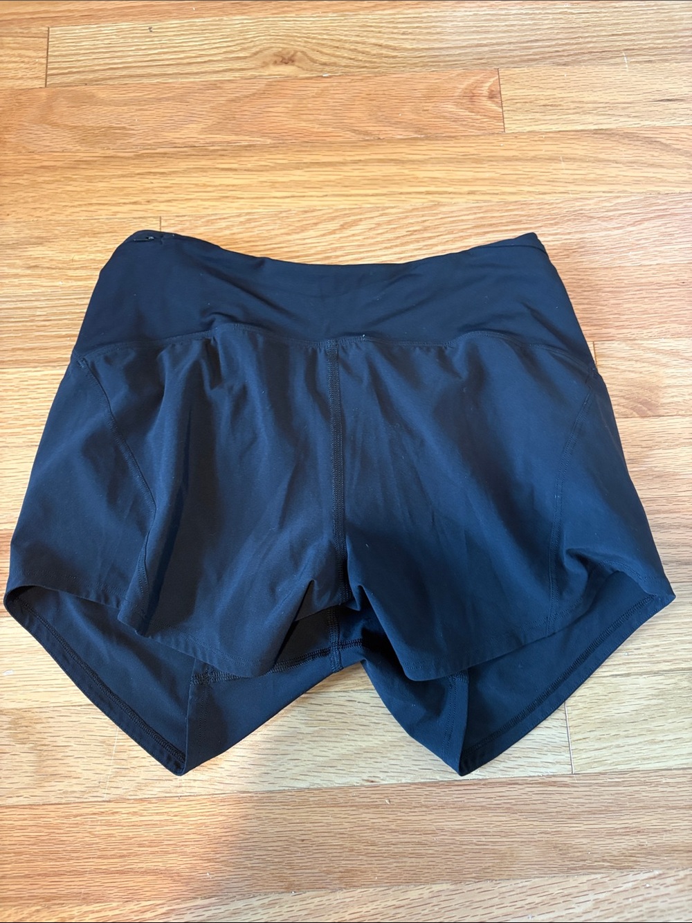 lululemon athletica Black Women's Athletic Shorts - Picture 1 of 3